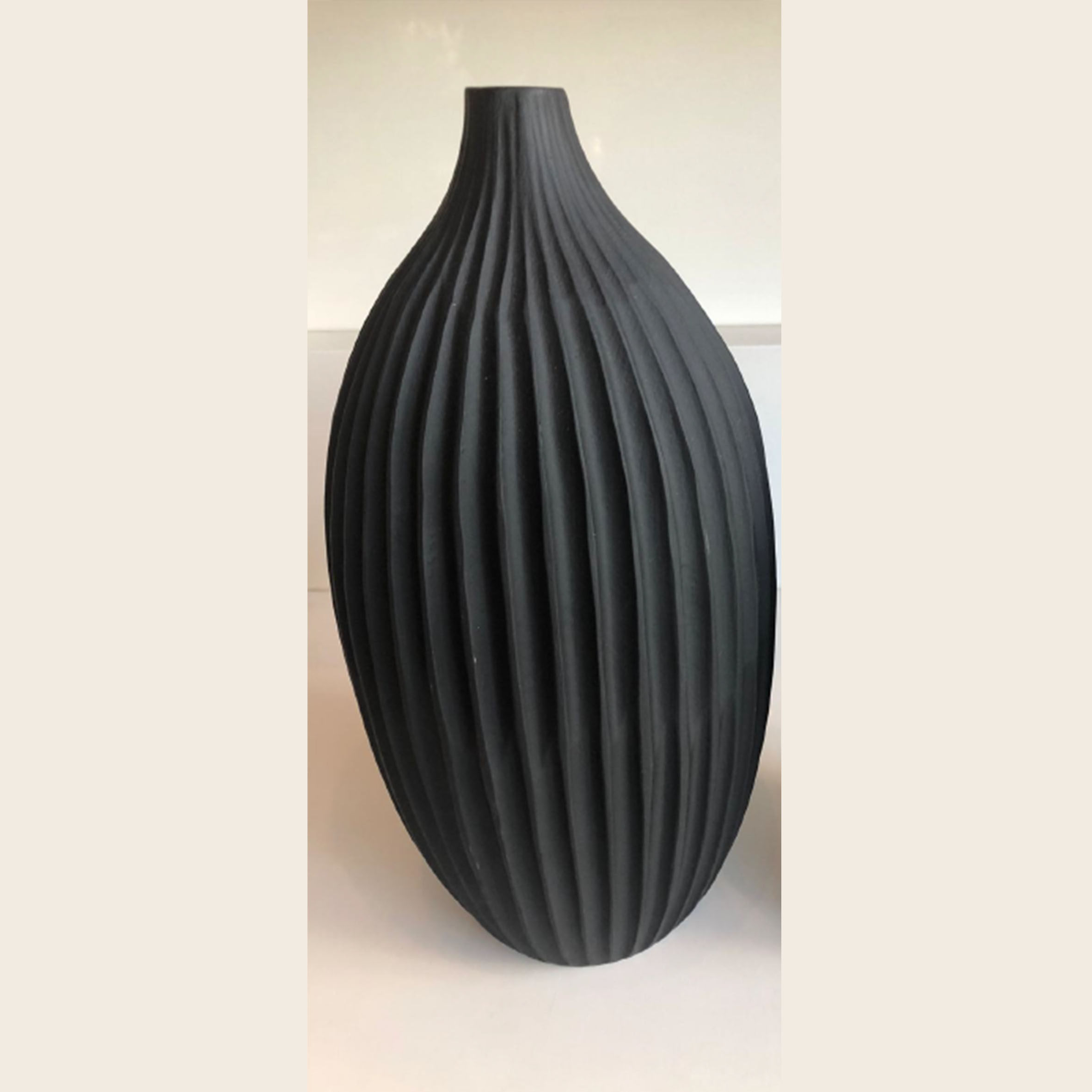 Nocturnal Groove Mango Wood Vase L – Black/White